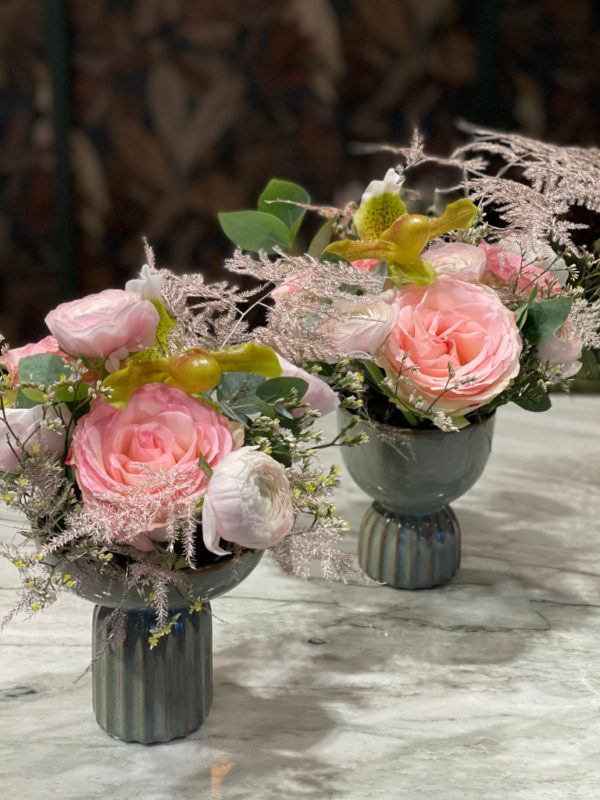 Duo de vases et bouquets pour les fêtes